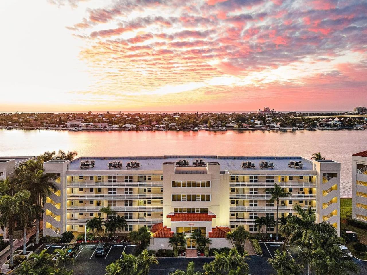 Bahia Vista 4Th Floor Bay View Isla Del Sol 2 Villa Tierra Verde Exteriör bild